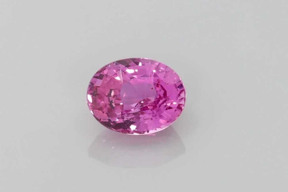 2.52ct Oval Natural Sapphire (Colour Pink, Clarity Eye Clean, Cut Faceted)
