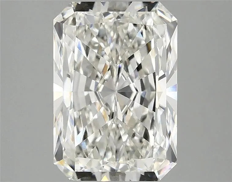 2.85ct Radiant Lab Grown Diamond (Colour G, Clarity VVS2, IGI Certified)